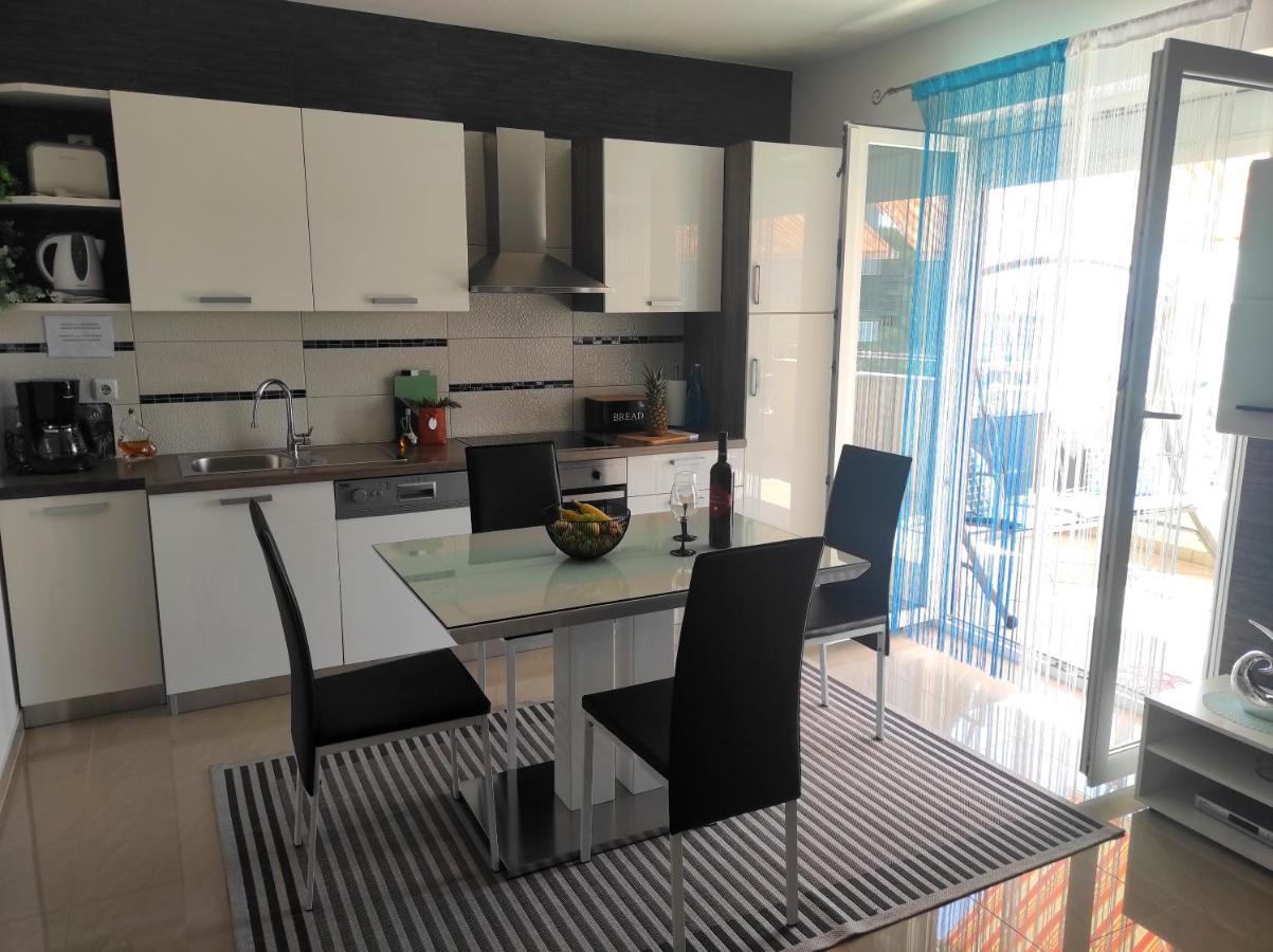 Apartment Zunabovic Trogir Exterior foto
