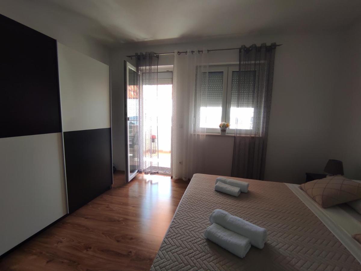Apartment Zunabovic Trogir Exterior foto